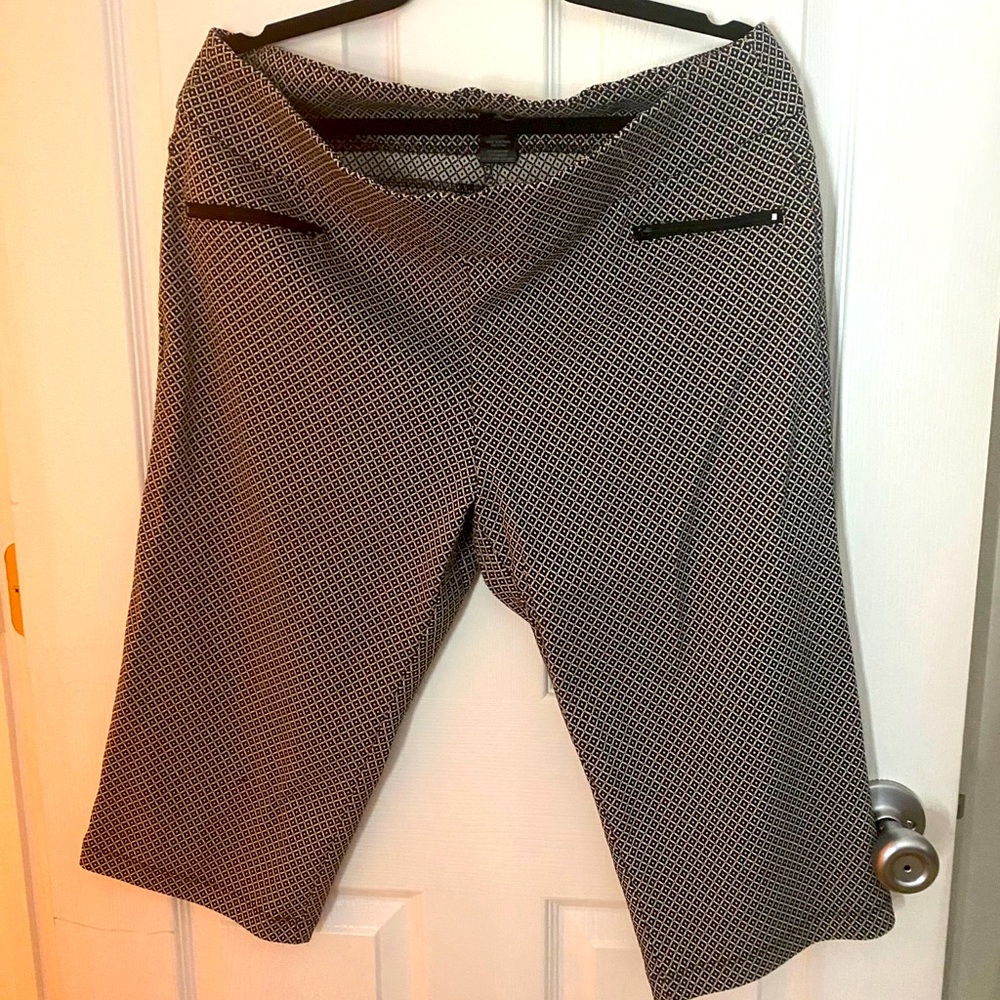NWOT - black and white checked dress capris